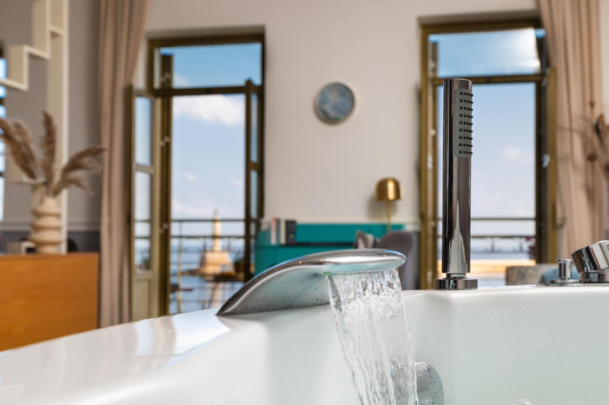Elia Palatino Hotel (Adults Only) Ханя Екстериор снимка